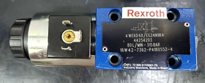 marca: REXROTH <br/>modelo: 4WE6D6XEG24N9K4 <br/>estado: seminova