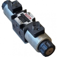 Válvula hidráulica HYDAC P4WE06J16D0112PNV seminova Válvula hidráulica HYDAC P4WE06J16D0112PNV seminova